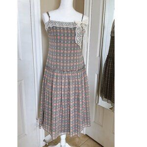 BCBG Beautiful silk Lace floral Sleeveless dress size 6